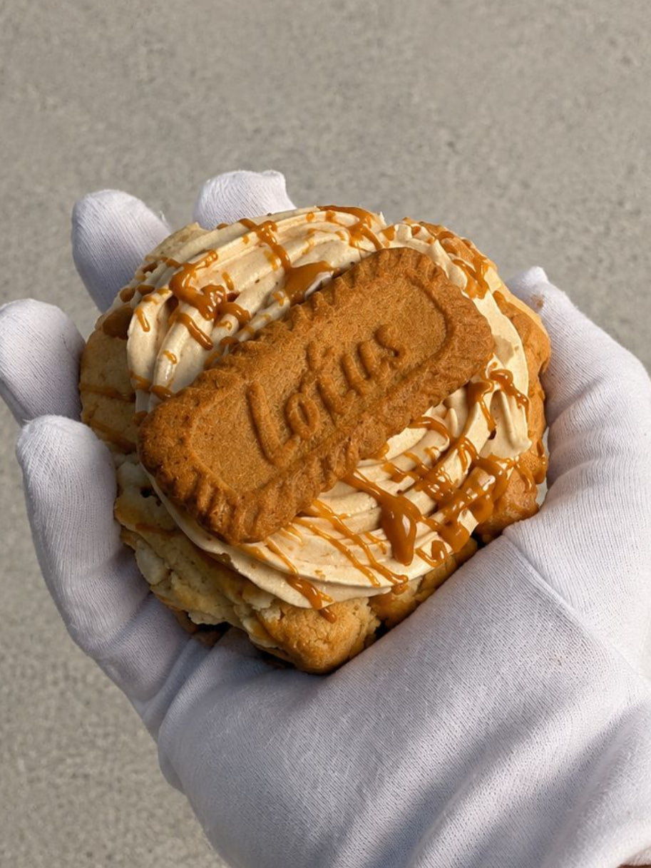 LOTUS CHEESECAKE COOKIE