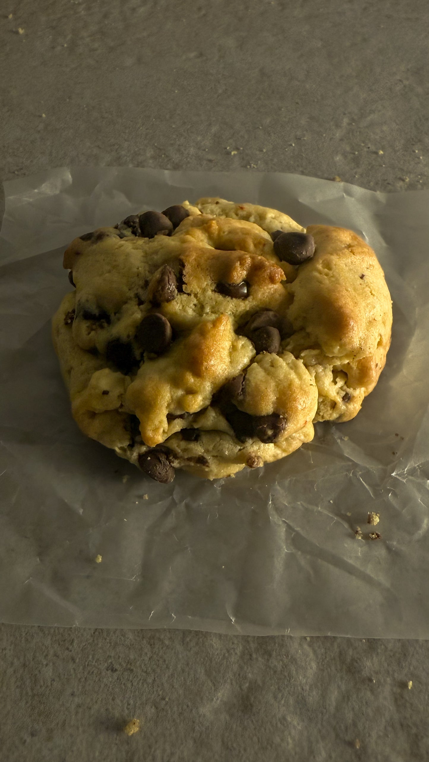 CHOCOLATE CHIP COOKIE