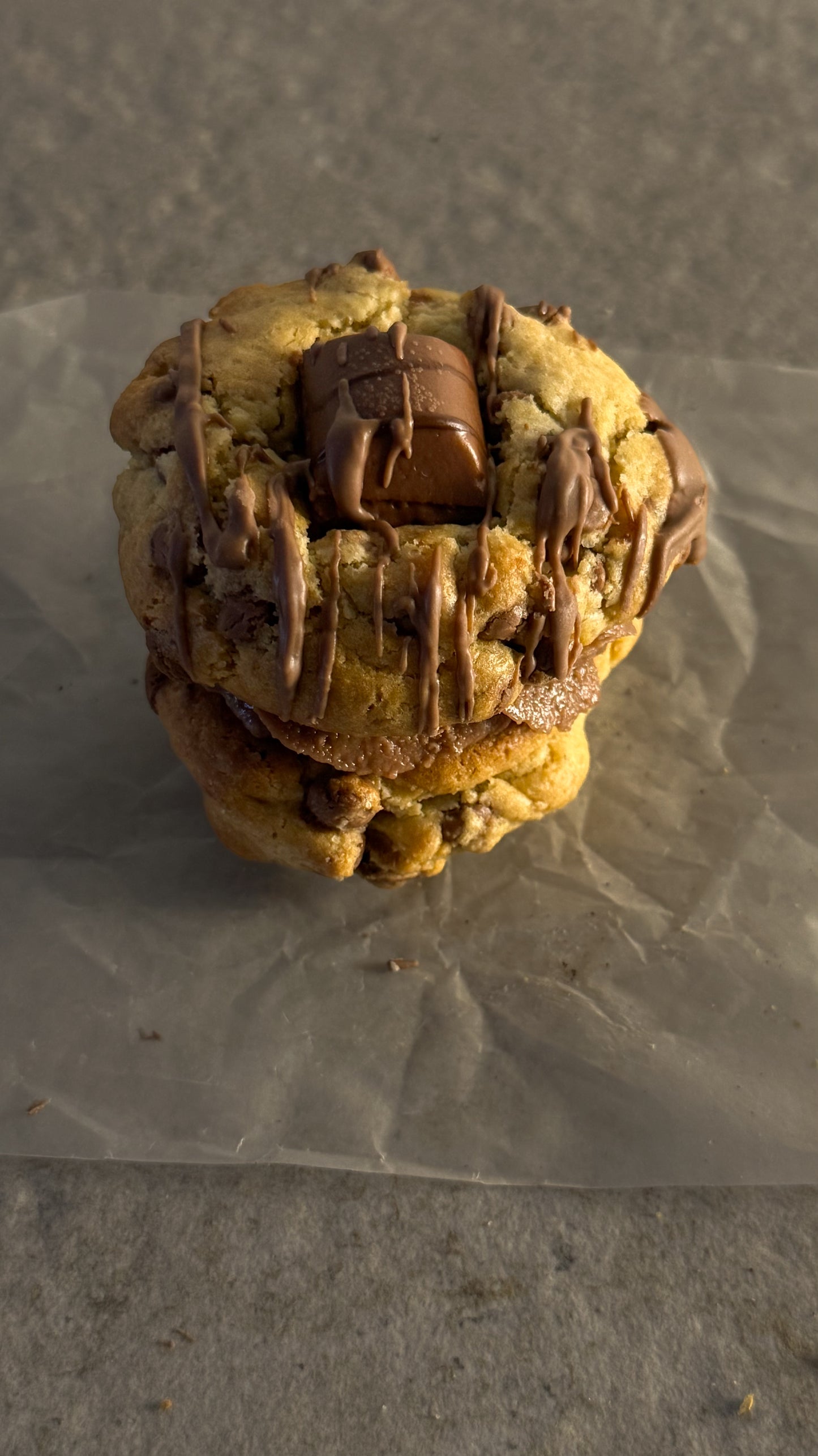 KINDER BUENO CREAM SANDWICH